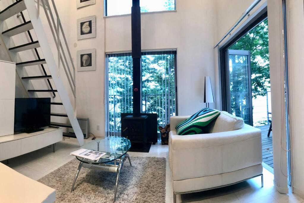 Villa Away From Noise,View Fuji Mt In The Designer House Yamanakako Exterior foto