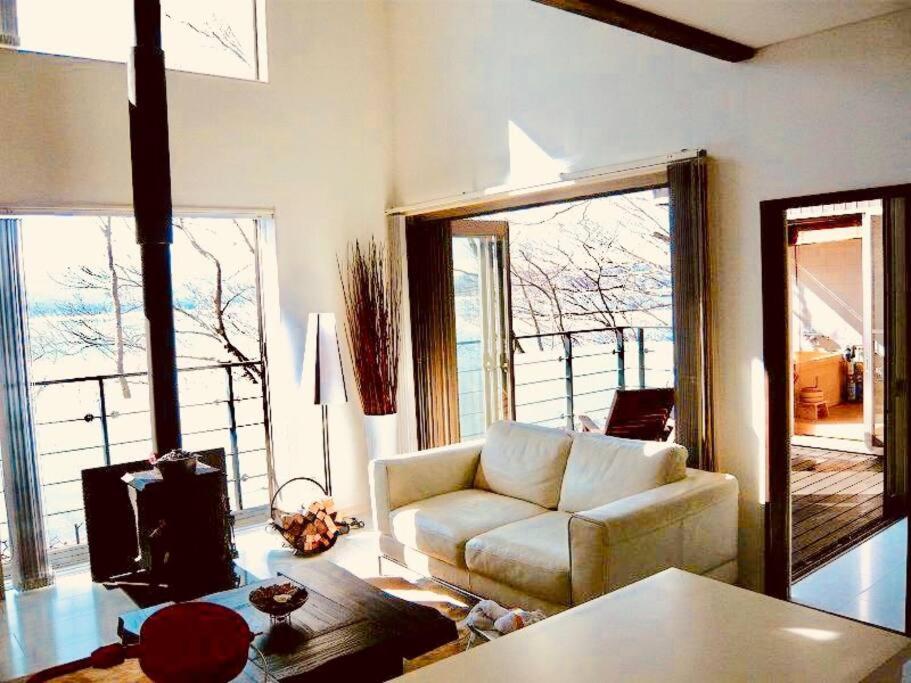 Villa Away From Noise,View Fuji Mt In The Designer House Yamanakako Exterior foto