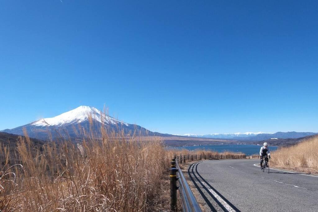 Villa Away From Noise,View Fuji Mt In The Designer House Yamanakako Exterior foto