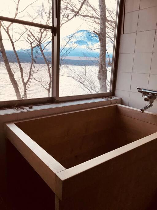Villa Away From Noise,View Fuji Mt In The Designer House Yamanakako Exterior foto